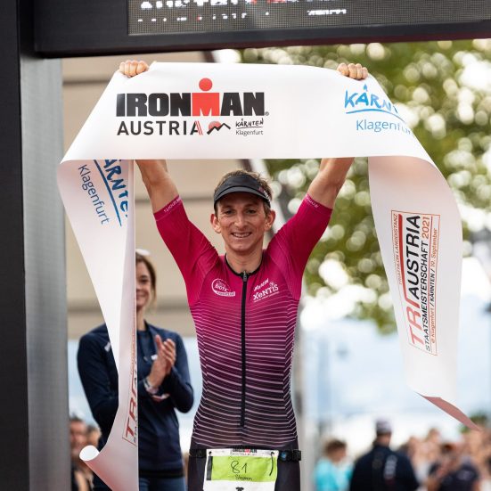 omnni biotic power team athlet stephan benedikt