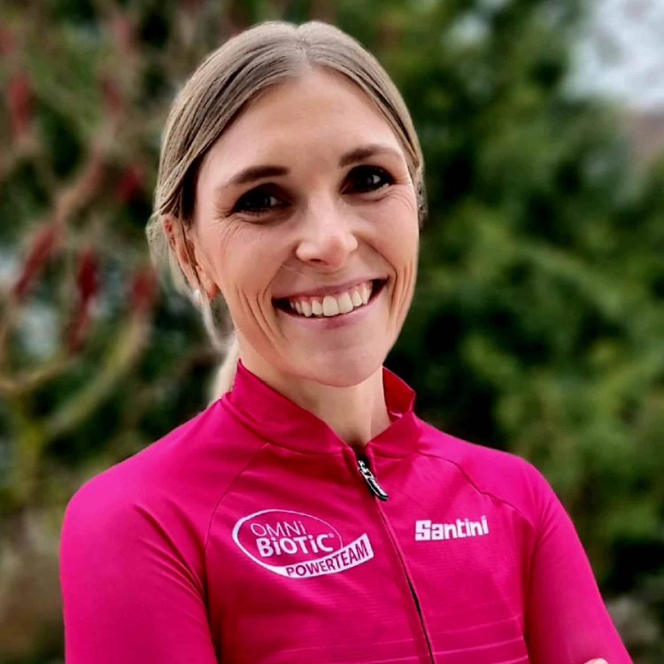 omnni biotic power team athletin julira puchinger