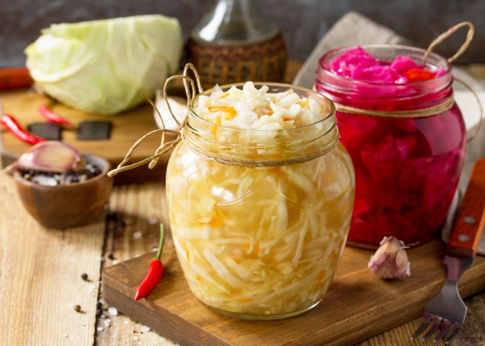 Kimchi sauerkraut fermentierte lebensmittel